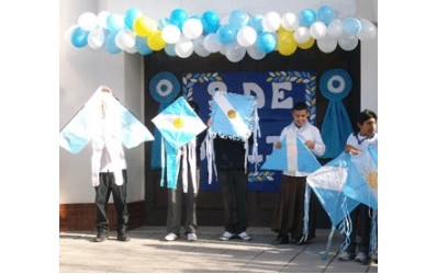 Fechas patrias y librería